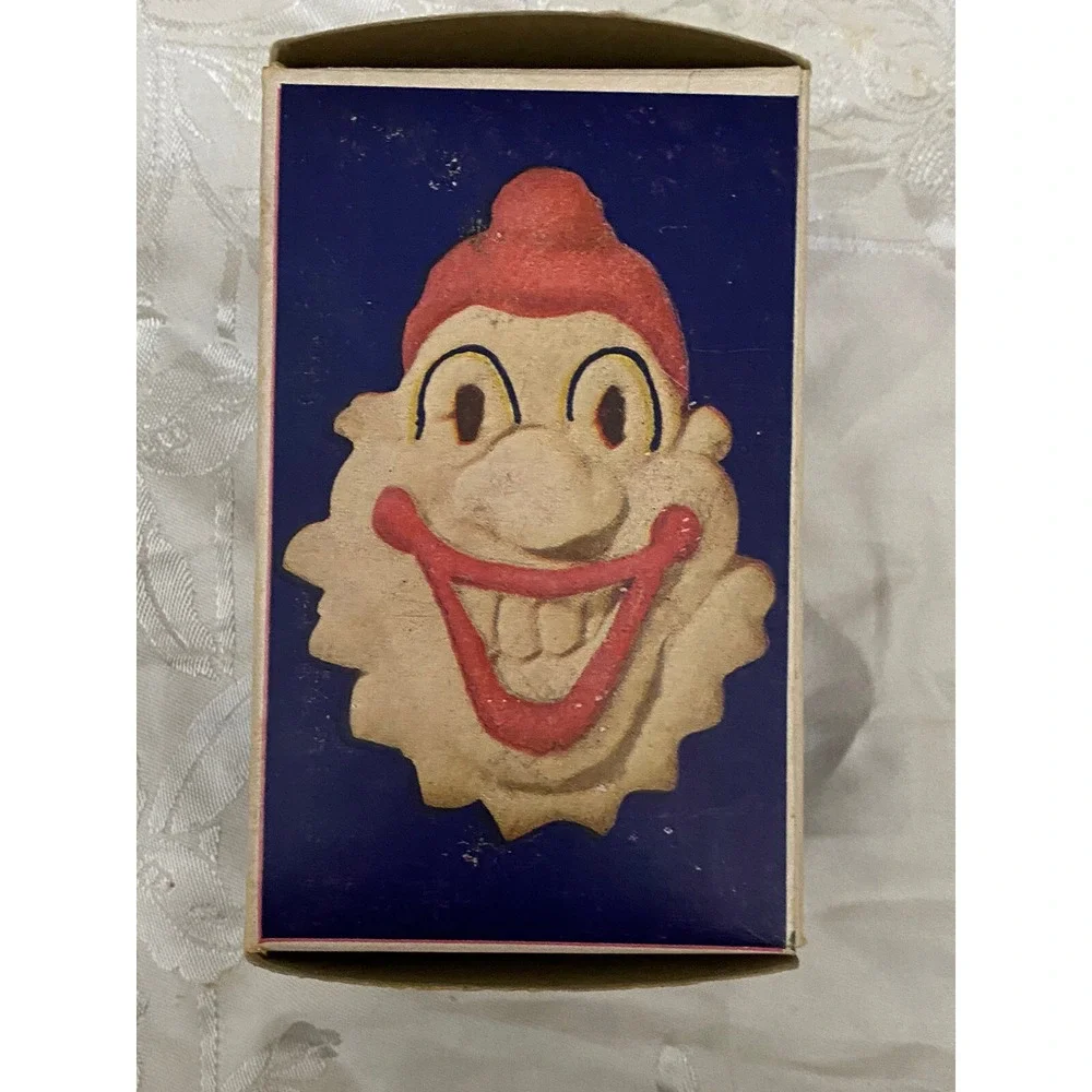 Aunt Chick's Happy‎ Days Easter Bunny Snowman Clown Pumpkin Cookie Cutters Box